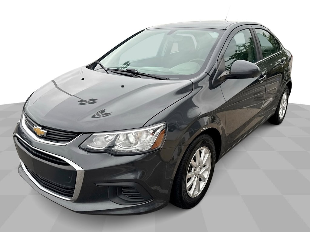 Used 2017 Chevrolet Sonic LT w/ Convenience Pkg & Apple CarPlay Sedan