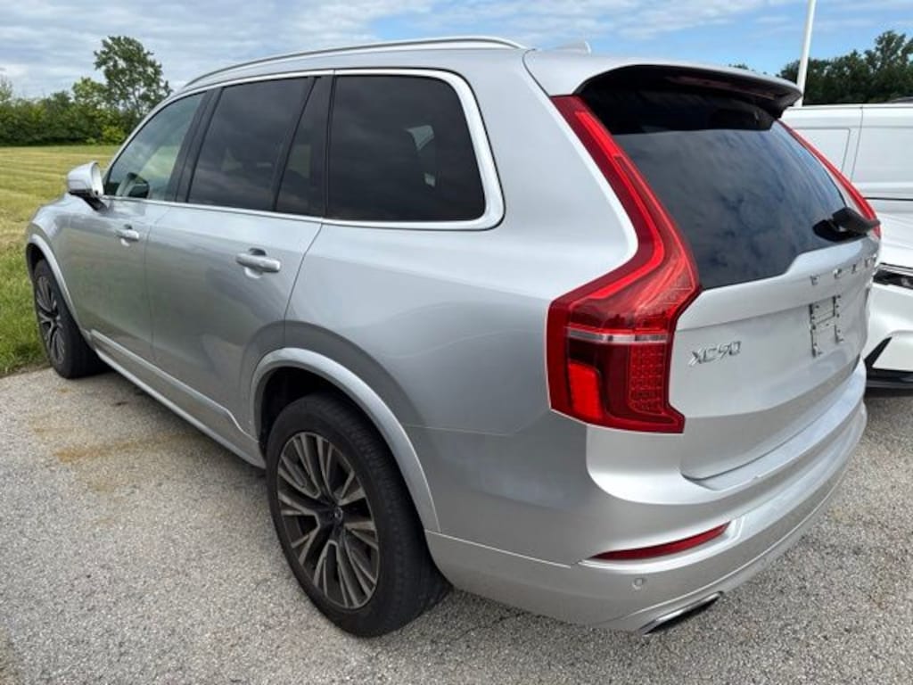 Used 2020 Volvo XC90 T5 Momentum SUV