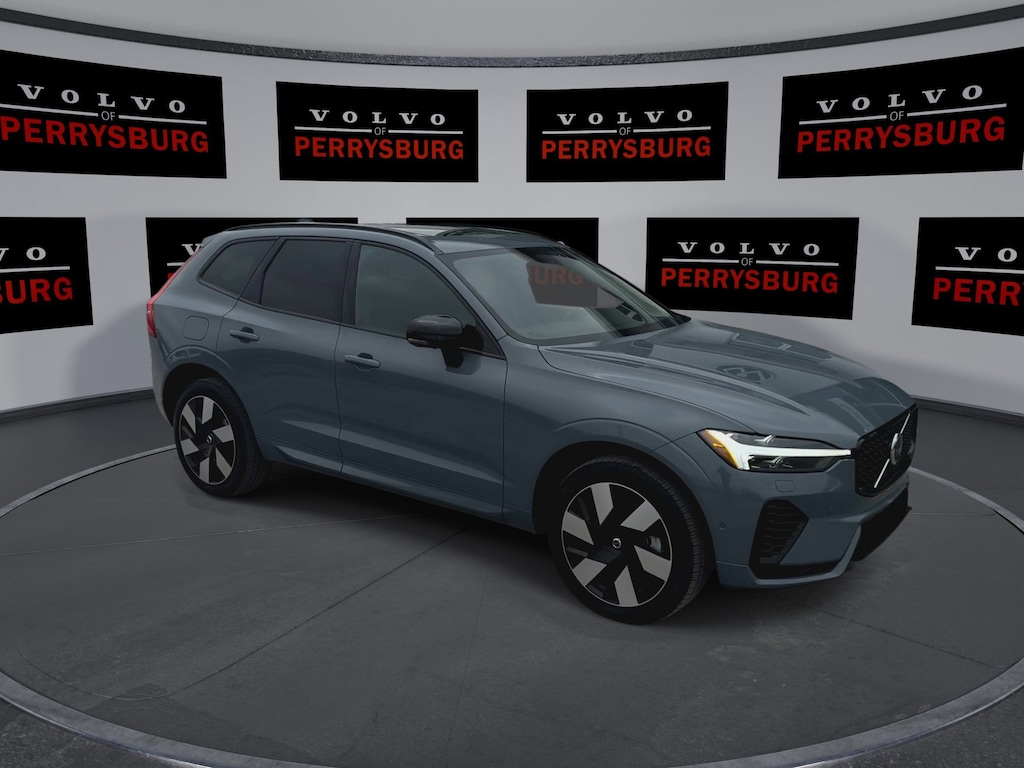 Certified 2024 Volvo XC60 Recharge AWD Plus Dark Theme w/ Climate Pkg & Panoramic Moo T8 eAWD PHEV Plus Dark Theme