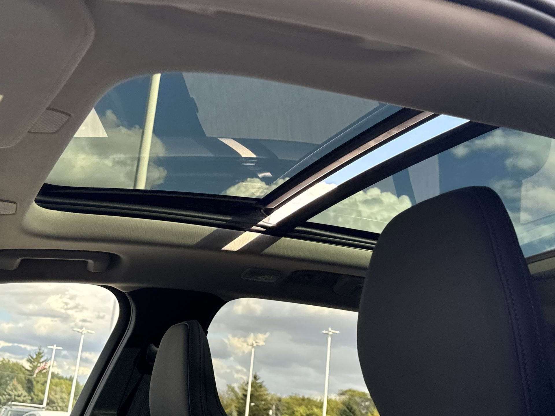 2026 Volvo XC90 Core - Photo 18