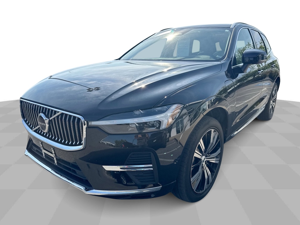 Certified 2023 Volvo XC60 Recharge Plug-In Hybrid AWD Plus Bright Theme w/ Climate Pkg & Panoramic M SUV