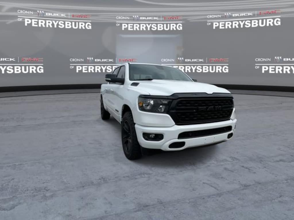 Used 2022 Ram 1500 Big Horn 4WD Crew Night Edition w/ Level 2 Equipme Truck