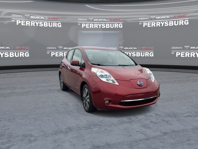 Used 2015 Nissan LEAF SL with VIN 1N4AZ0CP2FC329184 for sale in Perrysburg, OH
