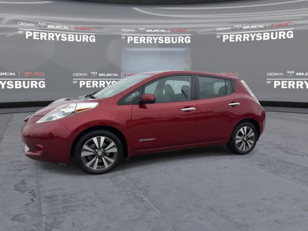 Used 2015 Nissan Leaf SL w/ Premium Pkg Hatchback