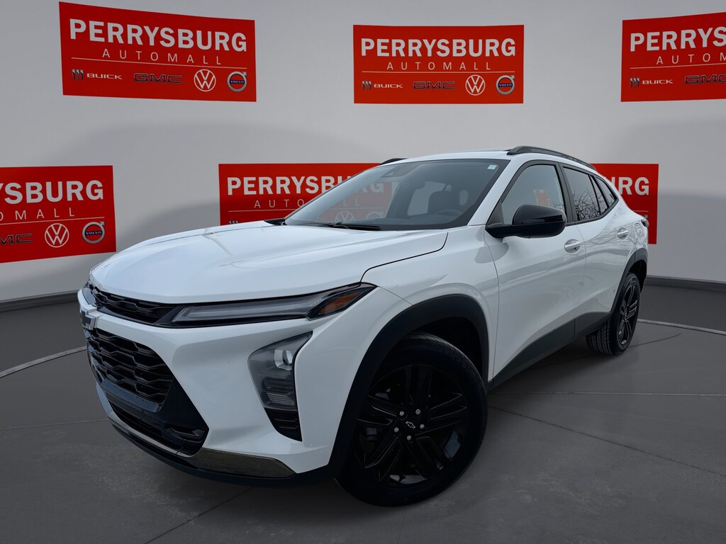 Certified 2024 Chevrolet Trax ACTIV w/ Driver Confidence & Moon FWD ACTIV