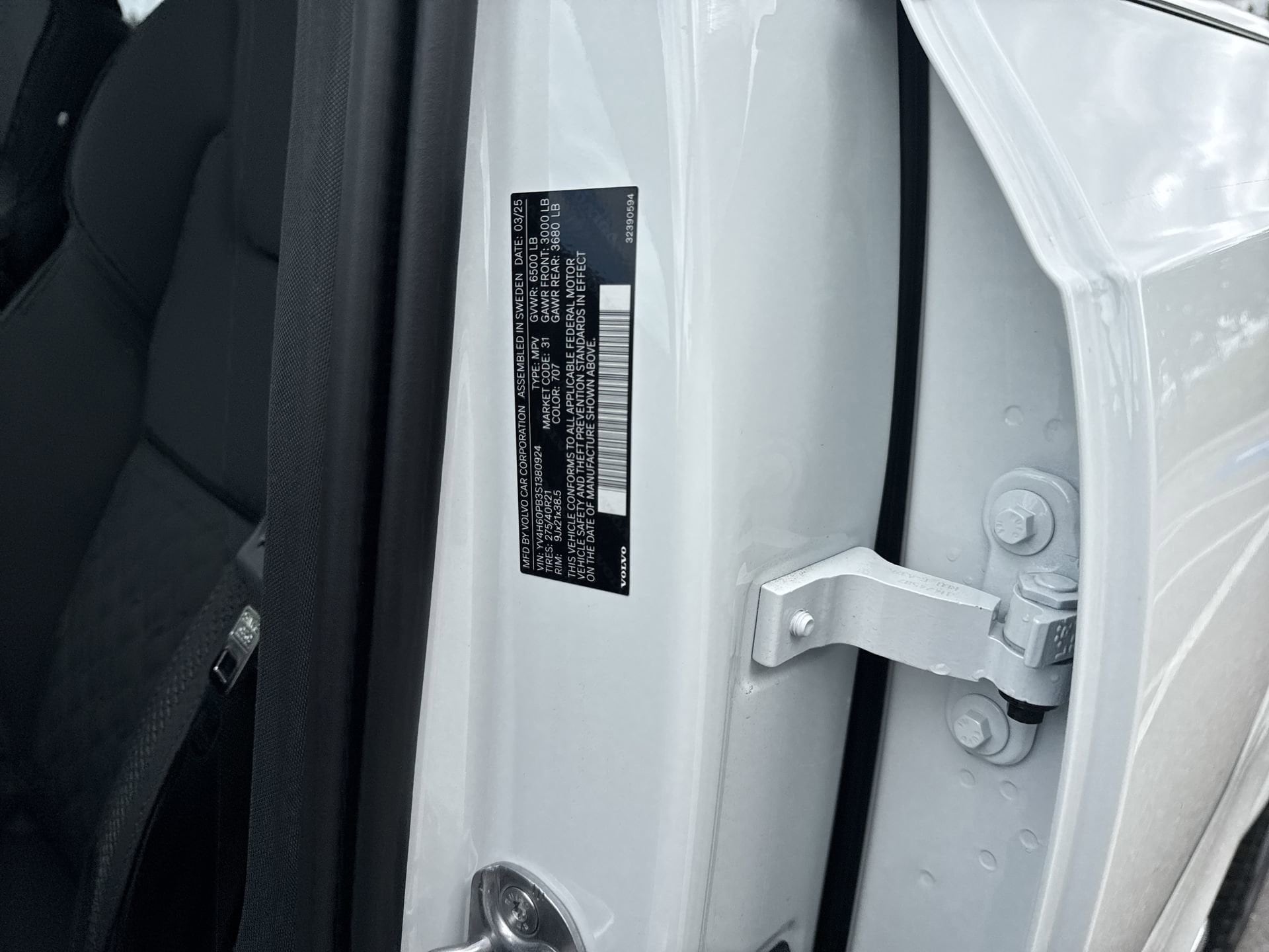 2025 Volvo XC90 Plus - Photo 34