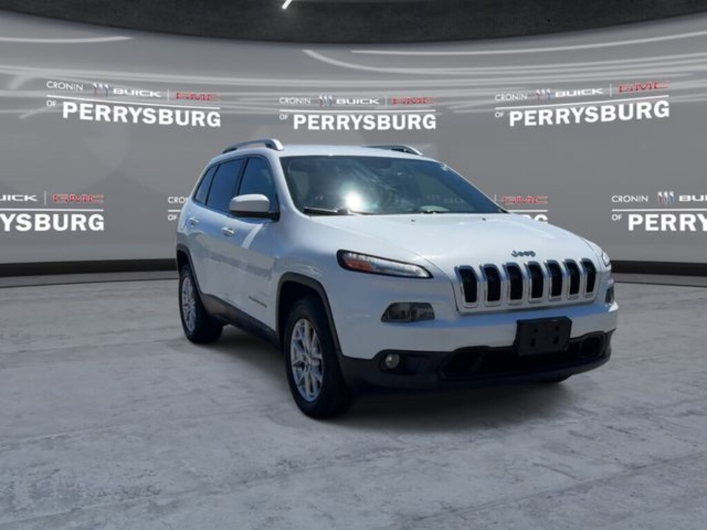 Used 2017 Jeep Cherokee Latitude SUV