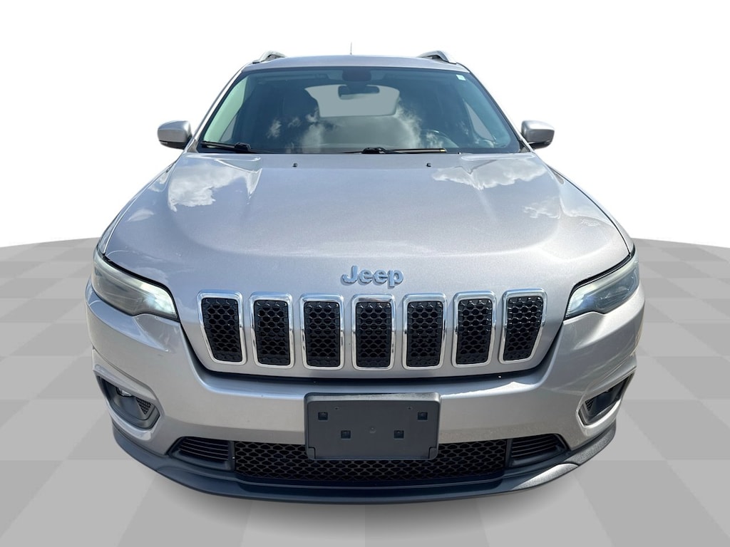 Used 2019 Jeep Cherokee Latitude+ 4WD w/ SafetyTec & Cold Weather Pkg SUV