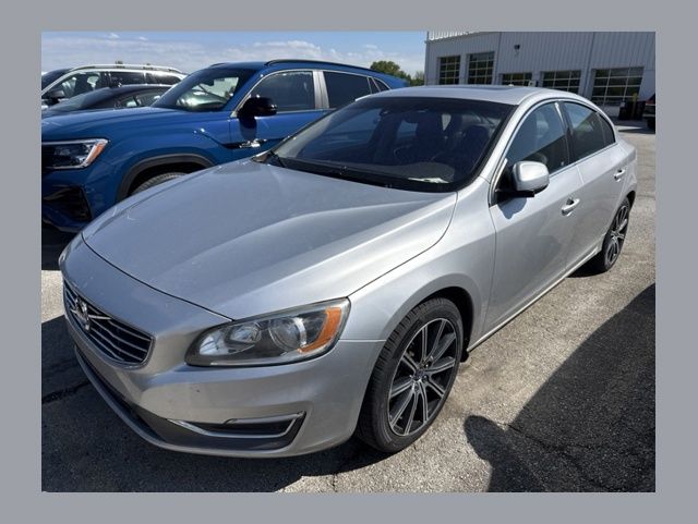 2017 Volvo S60 T5 AWD Inscription's photo