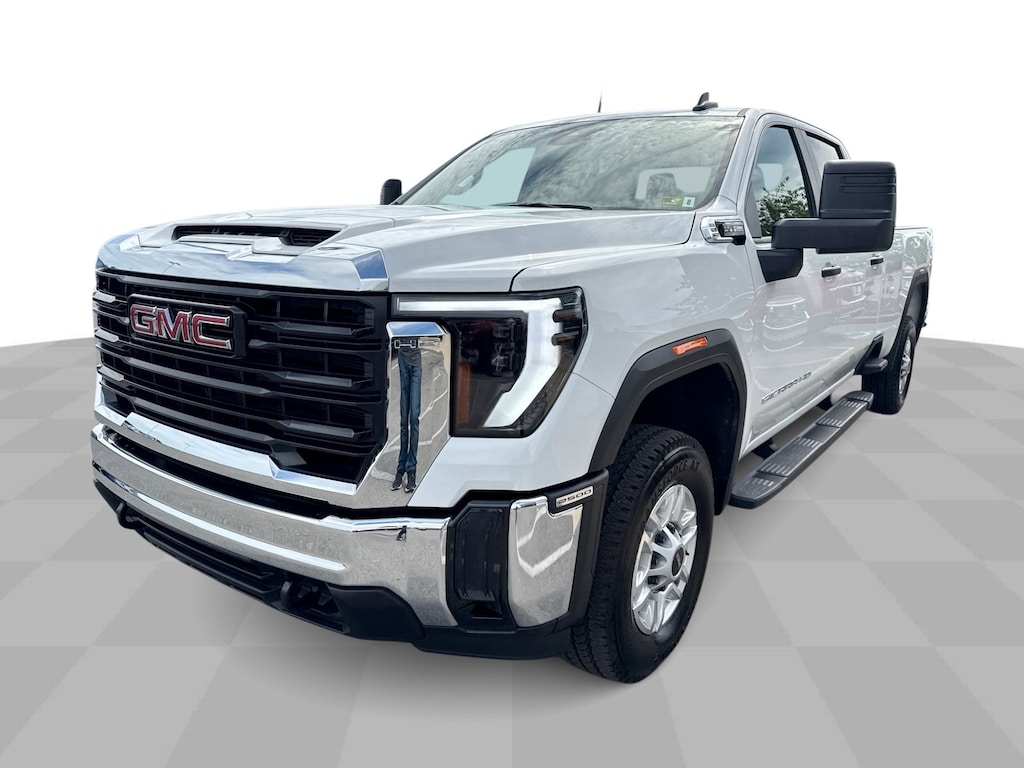 Used 2025 GMC Sierra 2500 HD 4WD Crew Pro w/ X31 Off-Road Pkg Truck Crew Cab