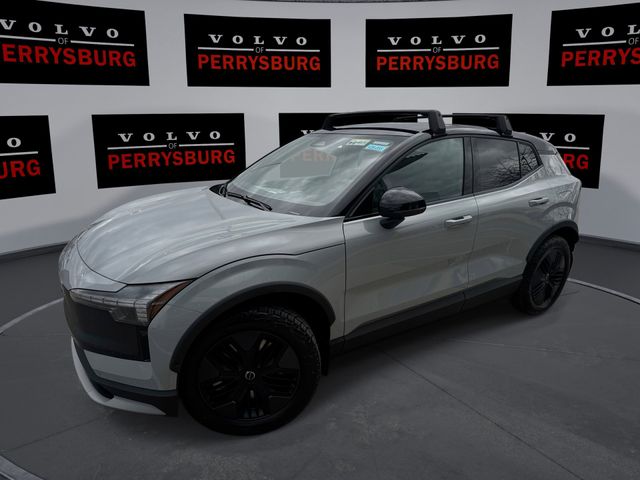 2026 Volvo EX30 Twin Motor Cross Country Ultra's photo