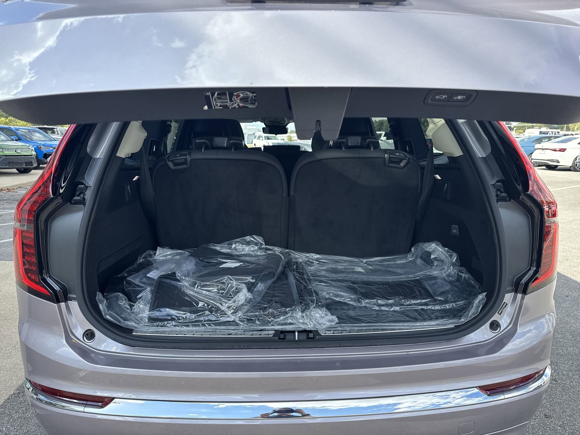 2026 Volvo XC90 Core - Photo 24