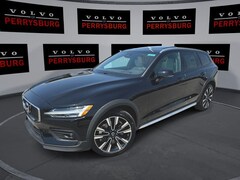 New 2026 Volvo V60 Cross Country B5 Ultra AWD Wagon For Sale near Toledo, OH