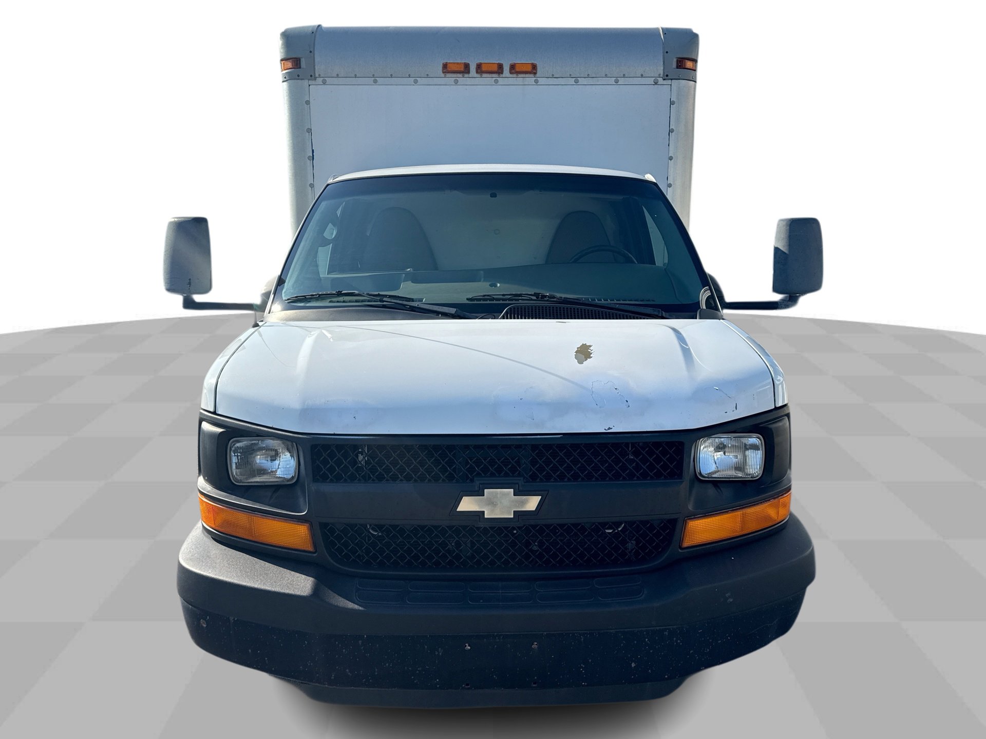 2012 Chevrolet Express Cutaway Work Van photo 3