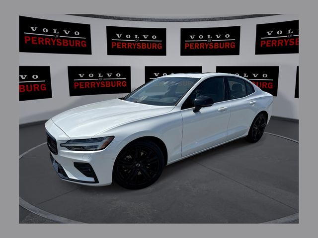 2023 Volvo S60 B5 Plus Black Edition AWD's photo