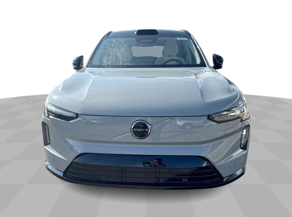 Volvo%20SUV%20-%20Volvo%20Cars%20of%20Perrysburg%20-%20Best%20Volvo%20Dealership%20in%20Ohio.JPG