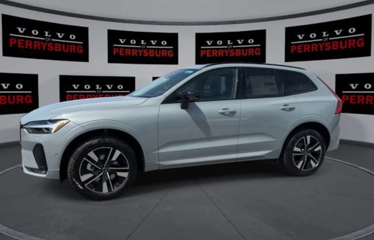 Volvo%20XC60%20B5%20Plus%20AWD%20SUV%20-%20Volvo%20of%20Perrysburg.JPG