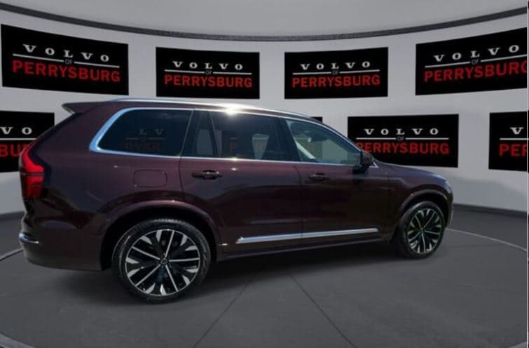 XC90%20Plug-In%20Hybrid%20T8%20Plus%207-Seater%20eAWD%20-%20Volvo%20of%20Perrysburg.JPG