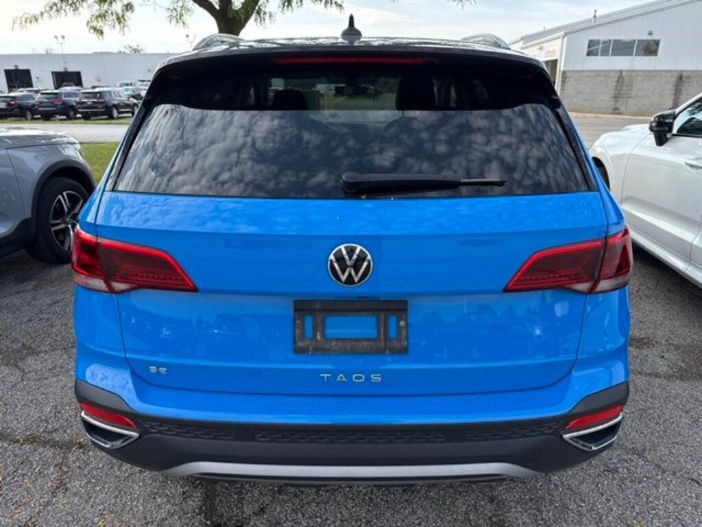 Used 2023 Volkswagen Taos 1.5T SE SUV