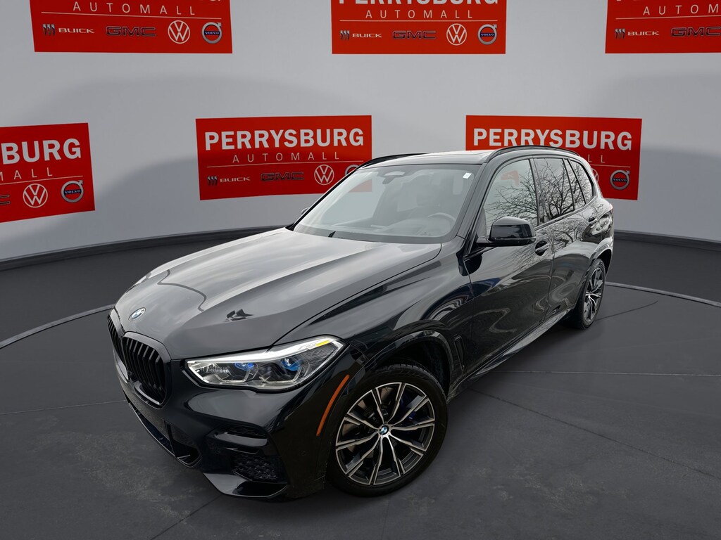 Used 2022 BMW X5 M50i xDrive w/ Driving Assistance Pro & Executive M50i Sports Activity Vehicle