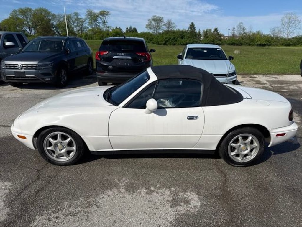 Used 1996 Mazda Miata Convertible Convertible