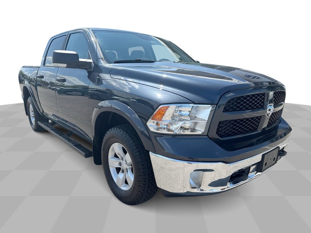 Used 2015 Ram 1500 Outdoorsman 4WD Crew w/ Luxury Pkg & Apple CarPlay Truck Crew Cab