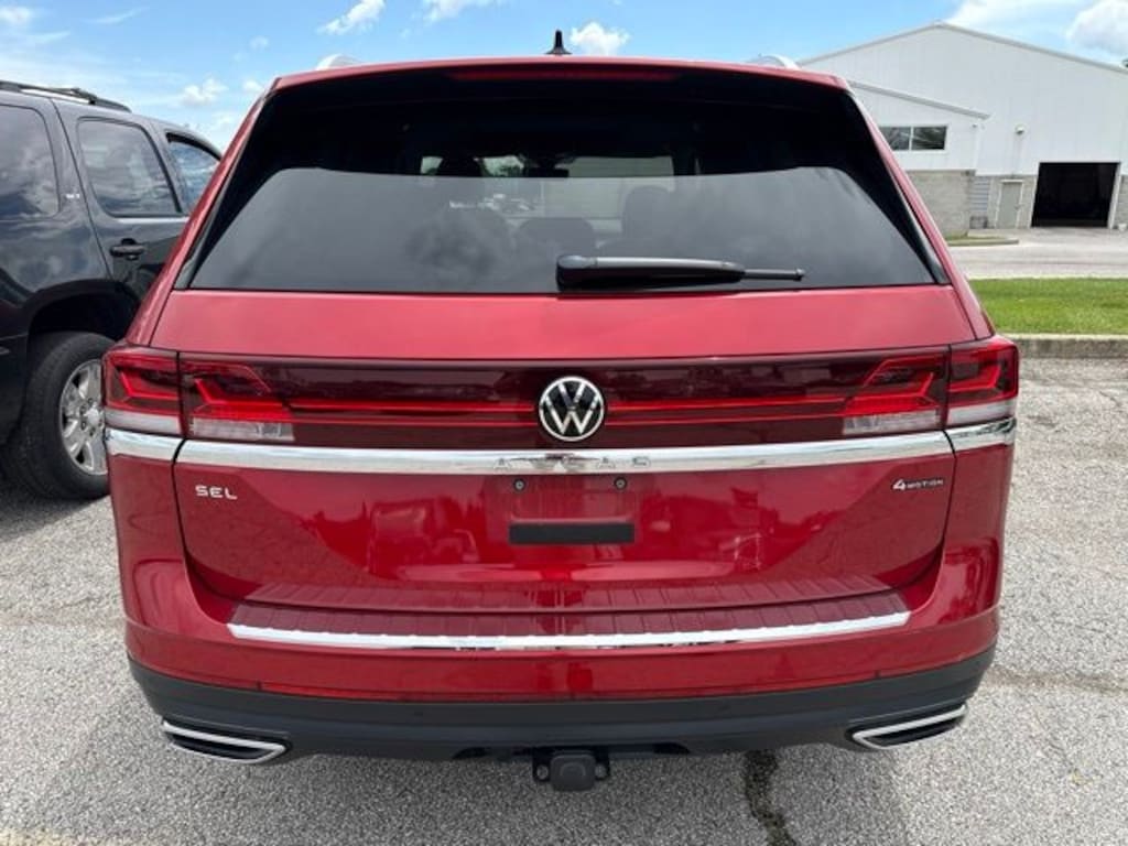Used 2024 Volkswagen Atlas 2.0T SEL 4motion w/ IQ Drive & Panoramic Moon SUV
