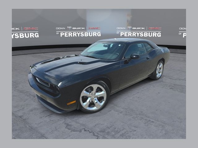 2014 Dodge Challenger SXT's photo