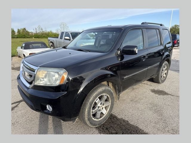 2011 Honda Pilot Touring 4WD w/ NAVI and RES's photo