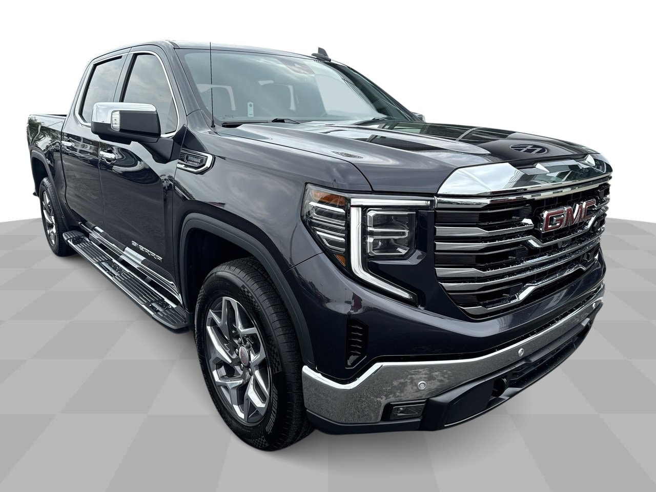 Used 2022 GMC Sierra 1500 SLT with VIN 3GTUUDET6NG634738 for sale in Perrysburg, OH