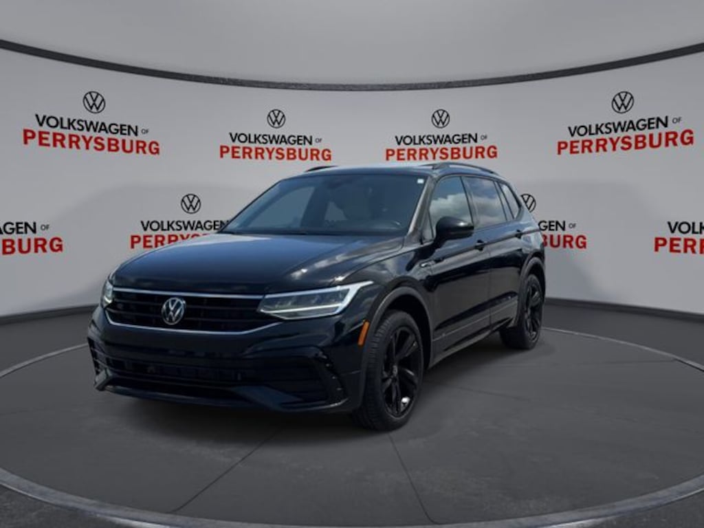 Certified 2024 Volkswagen Tiguan 2.0T SE R-Line Black SUV