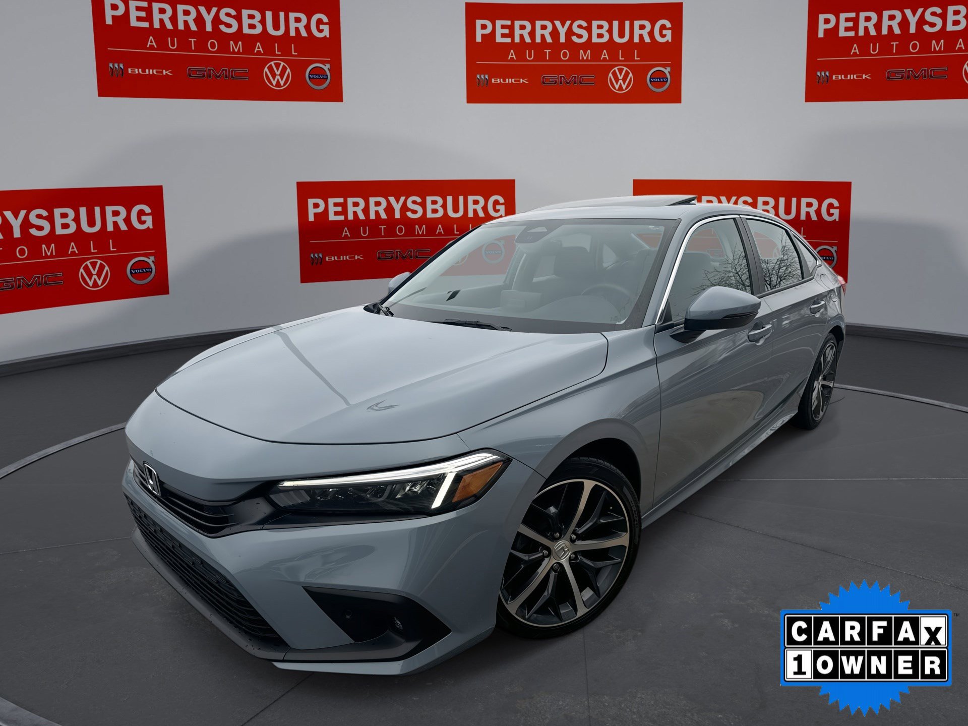 2024 Honda Civic Touring's photo