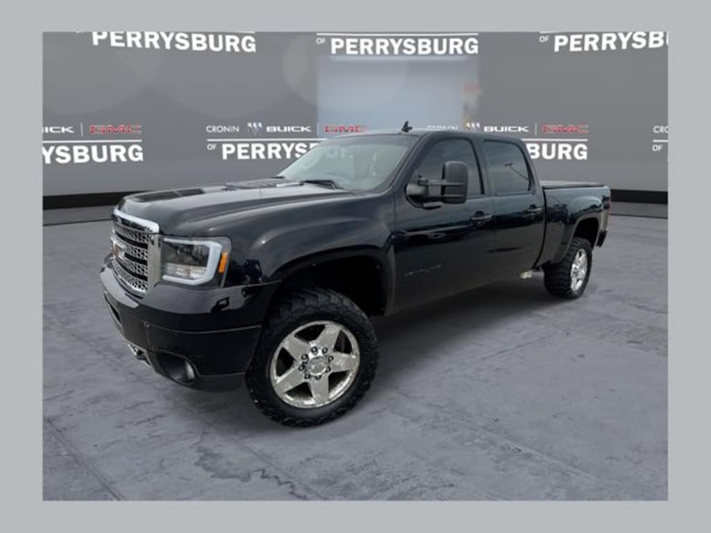 Used 2011 GMC Sierra 2500HD Denali Truck