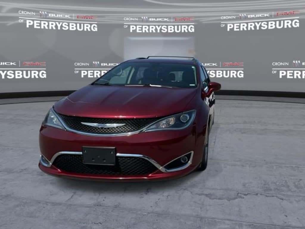 Used 2019 Chrysler Pacifica Touring L Plus Minivan/Van
