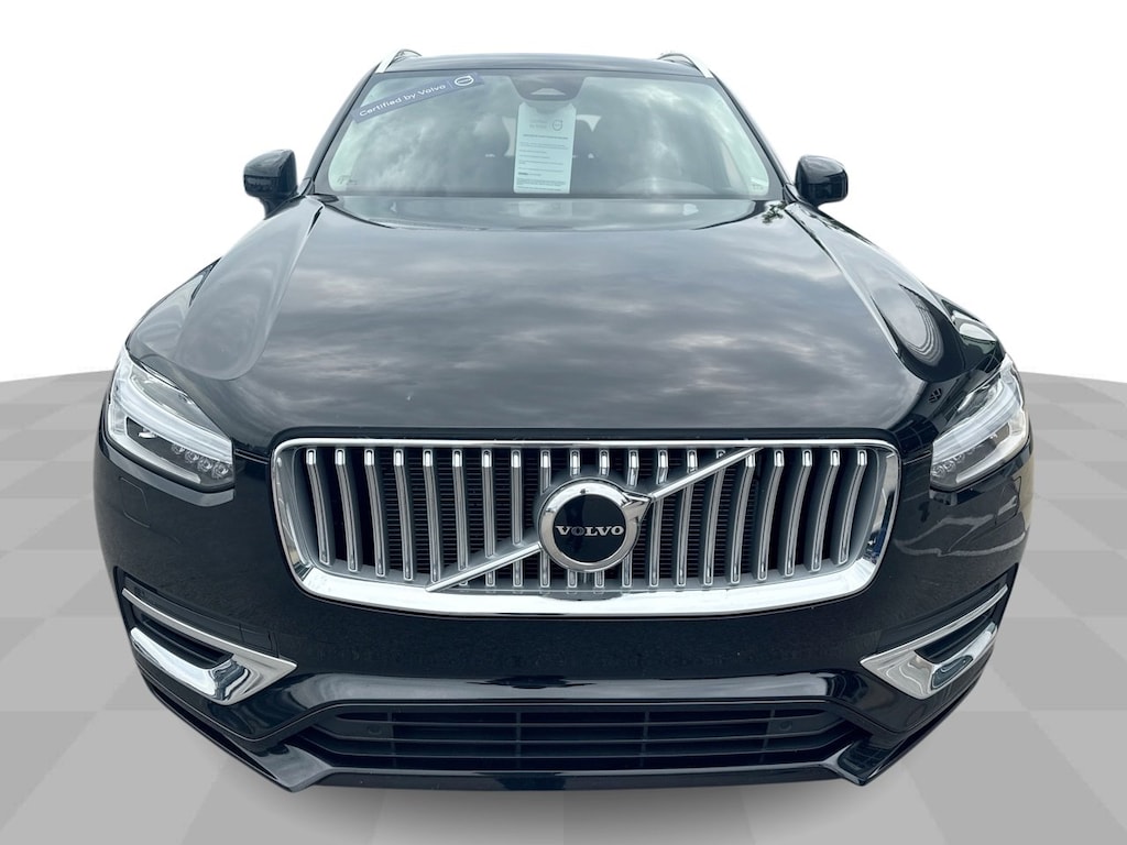 Certified 2025 Volvo XC90 plug-in hybrid T8 AWD Core w/ Climate Pkg & Panoramic Moon SUV