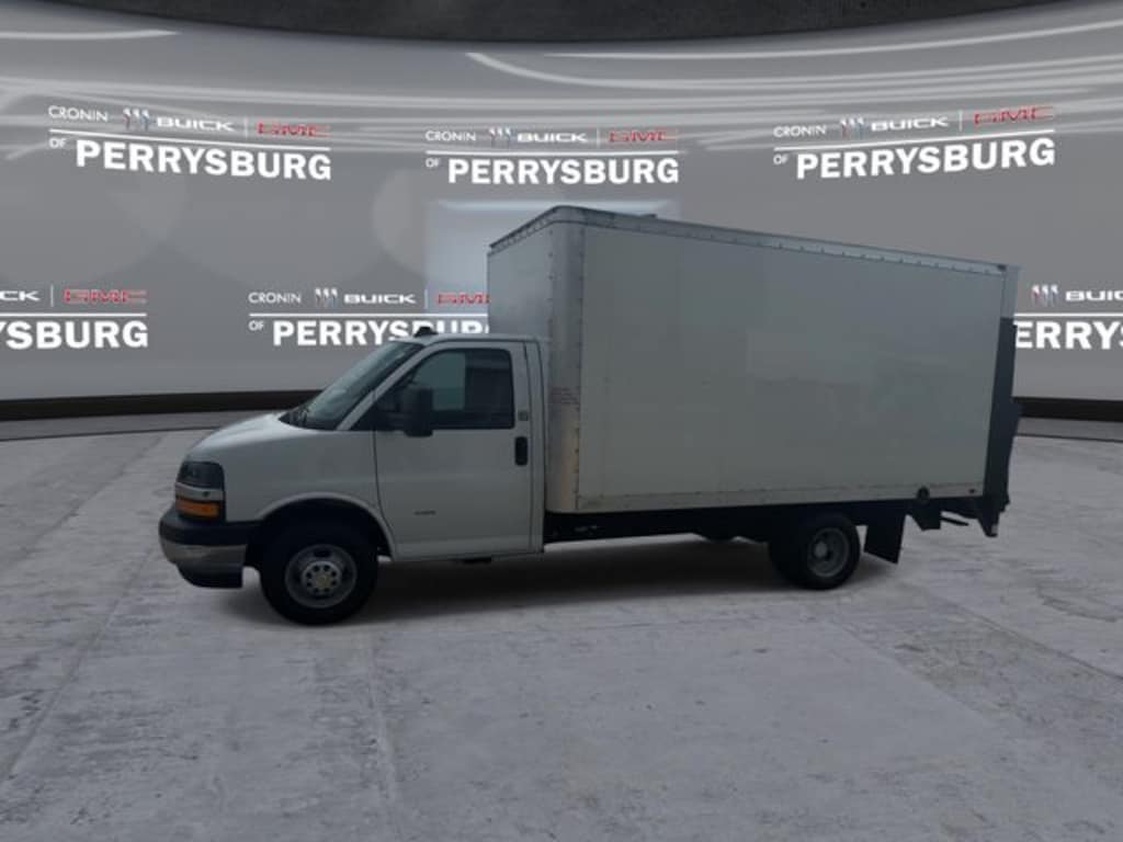Used 2022 Chevrolet Express 3500 Commercial Cutaway Cab/Chassis