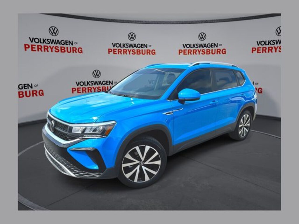 Certified 2023 Volkswagen Taos 1.5T SE 4motion w/ Panoramic Moon SUV