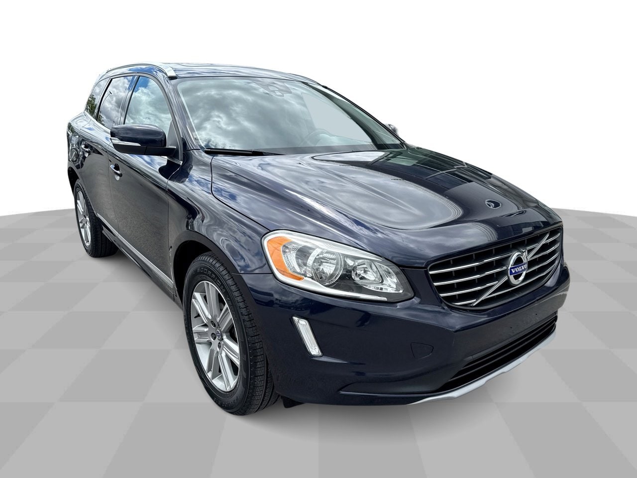 Used 2017 Volvo XC60 T5 Inscription with VIN YV440MRU7H2002596 for sale in Perrysburg, OH