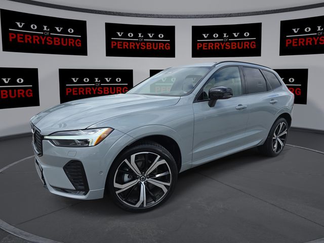 2025 Volvo XC60 B5 Ultra Dark AWD's photo