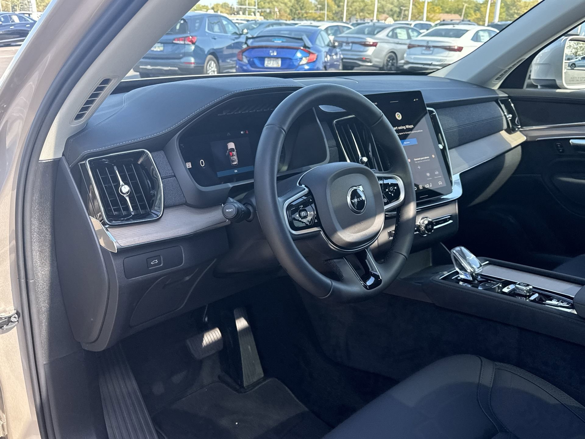 2026 Volvo XC90 Plus - Photo 10
