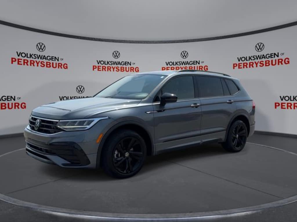 Certified 2023 Volkswagen Tiguan 2.0T SE R-Line Black SUV