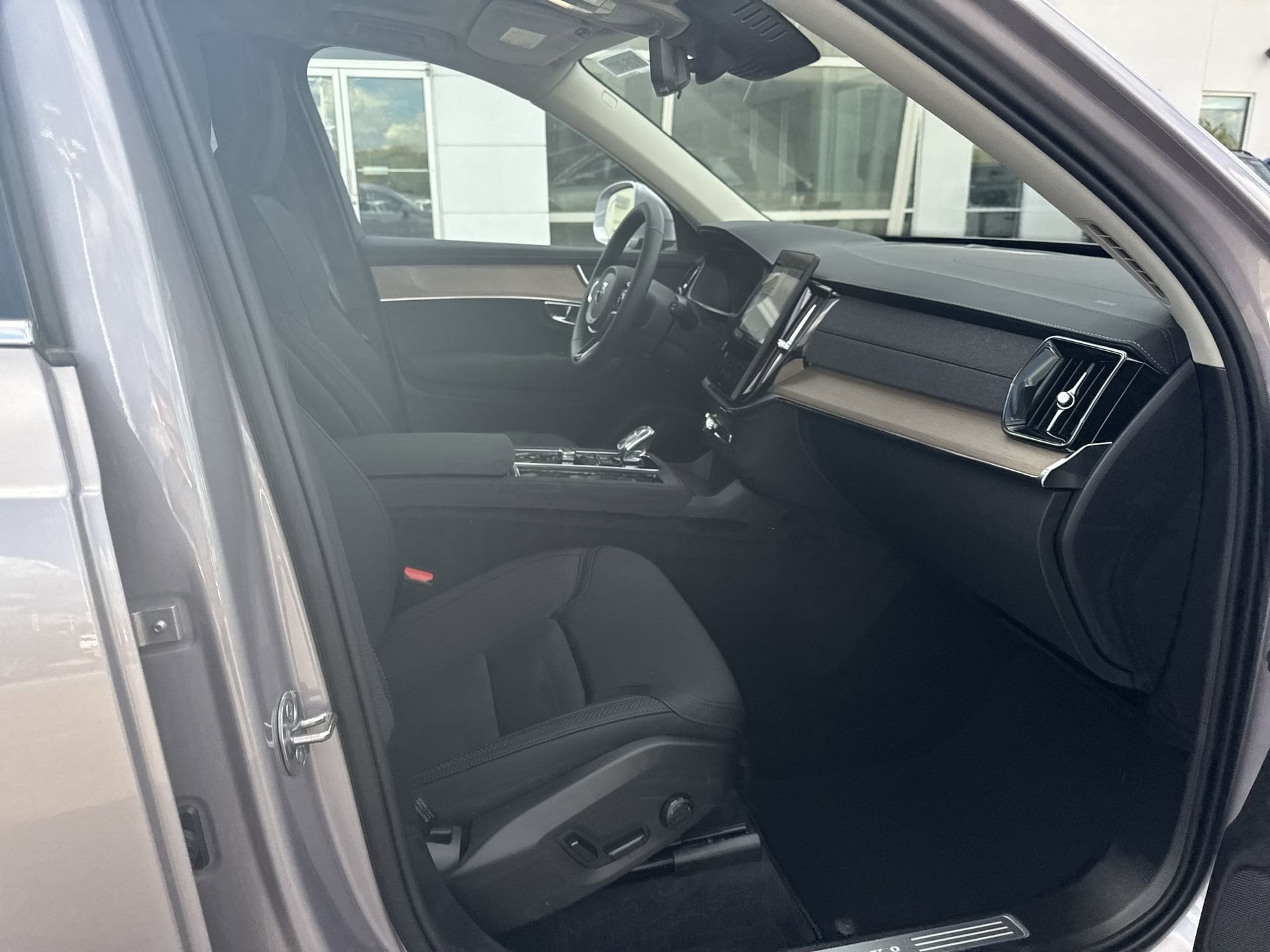 2026 Volvo XC90 Core - Photo 26