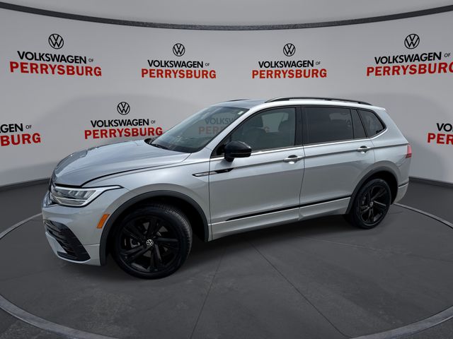 2023 Volkswagen Tiguan SE R-LINE BLACK