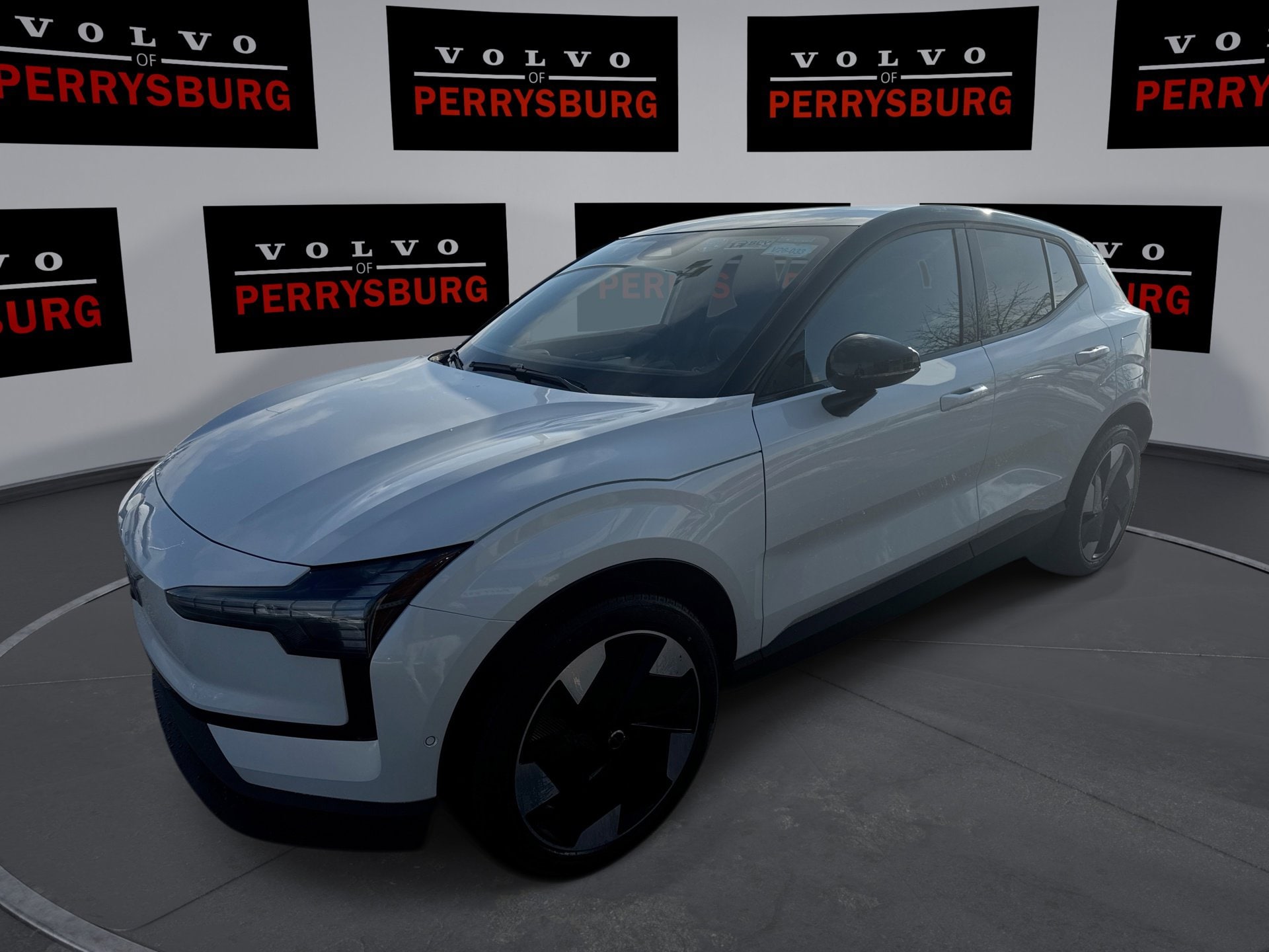 2026 Volvo EX30 Ultra's photo