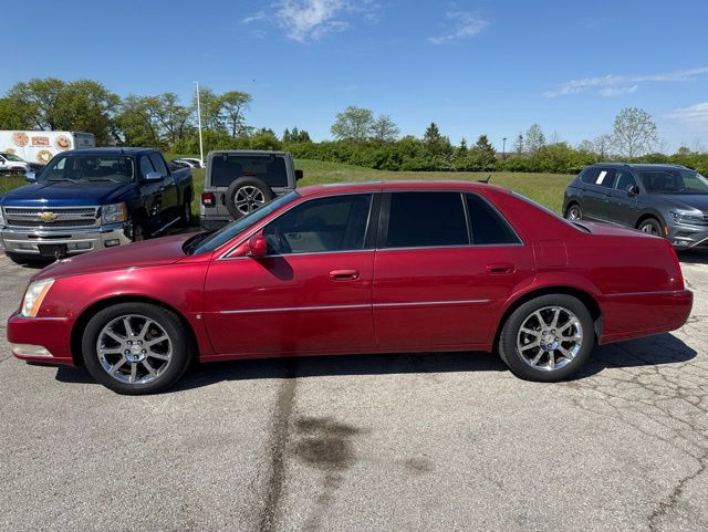 Used 2007 Cadillac DTS Performance with VIN 1G6KD57947U124440 for sale in Perrysburg, OH