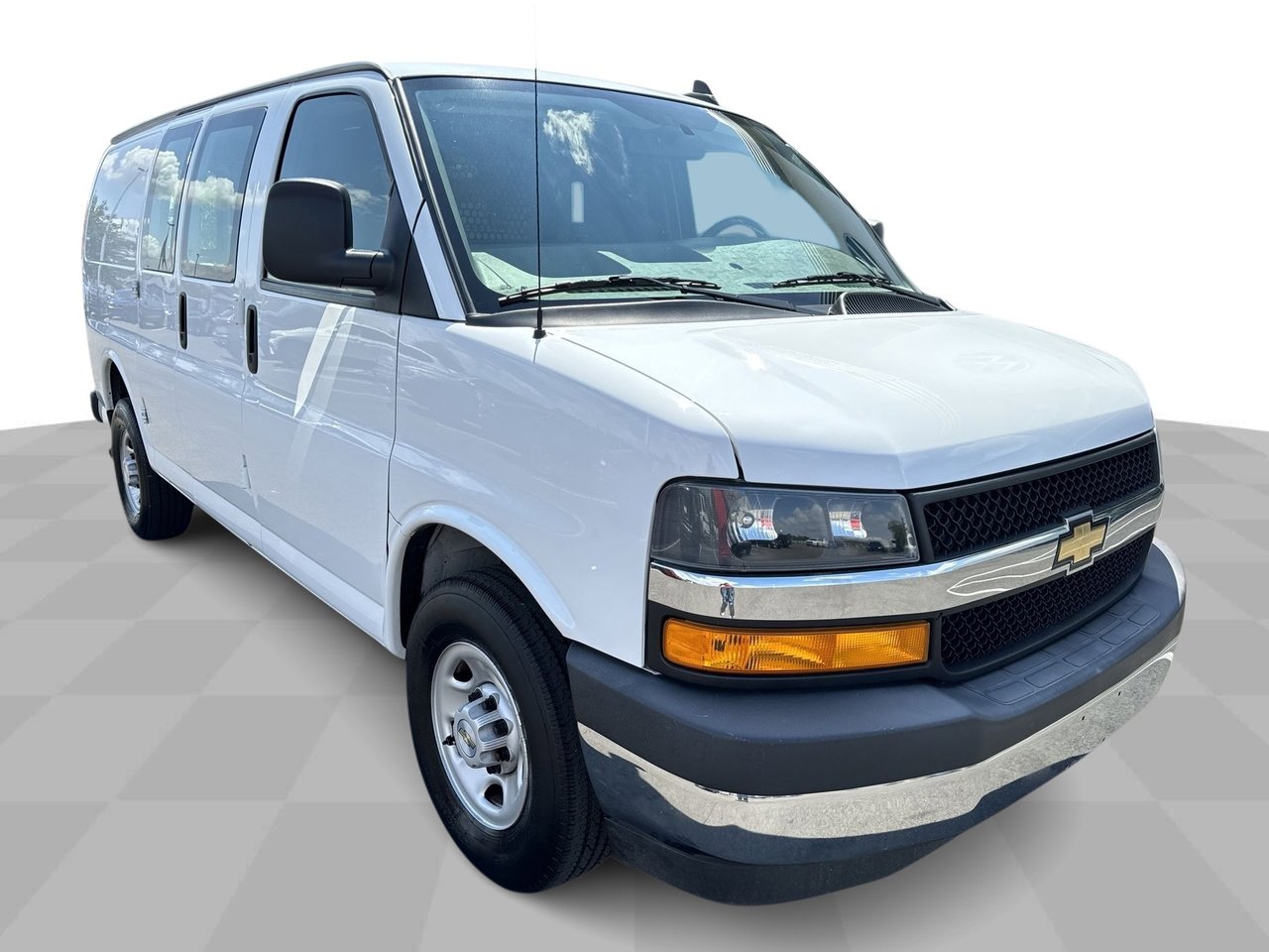 Used 2022 Chevrolet Express Cargo Work Van with VIN 1GCWGAFP8N1268098 for sale in Perrysburg, OH