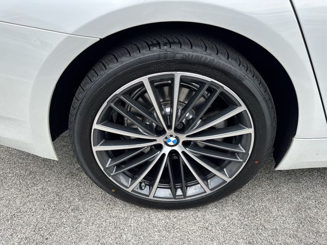 Photo 33