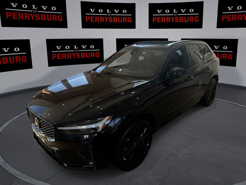 New 2026 Volvo XC60 B5 Ultra Black Edition SUV