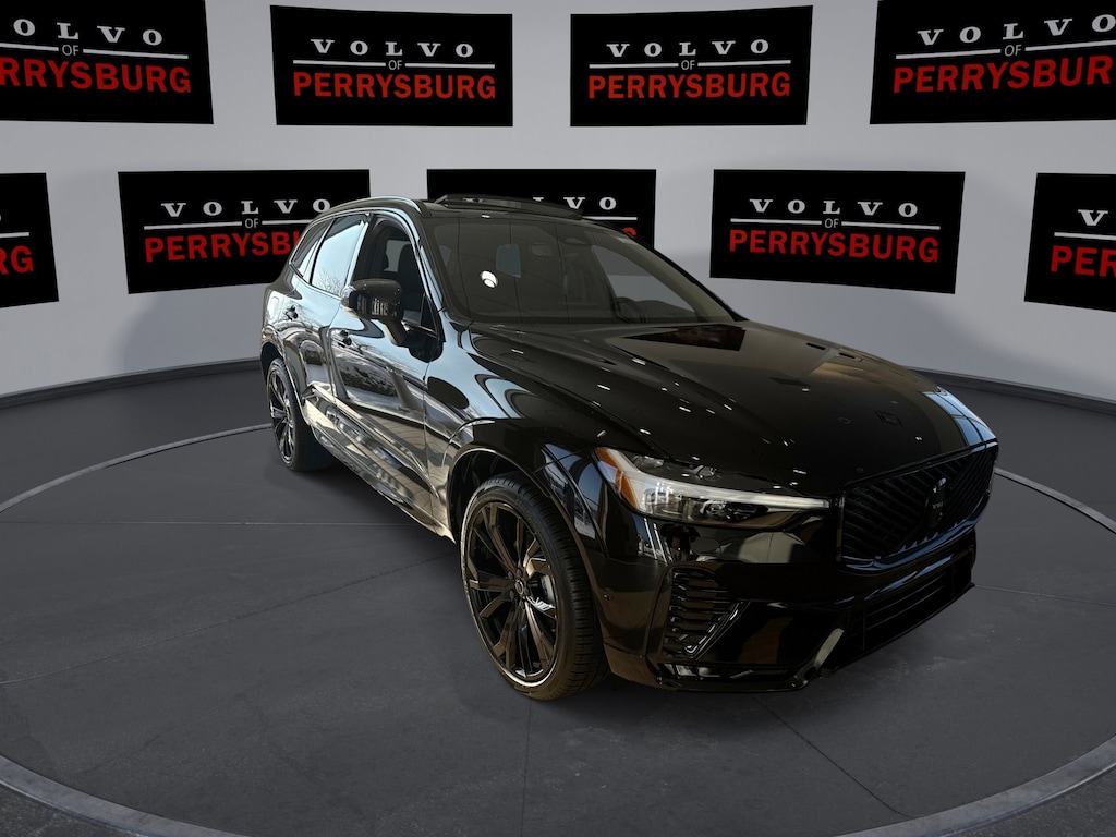 New 2026 Volvo XC60 B5 Ultra Black Edition SUV