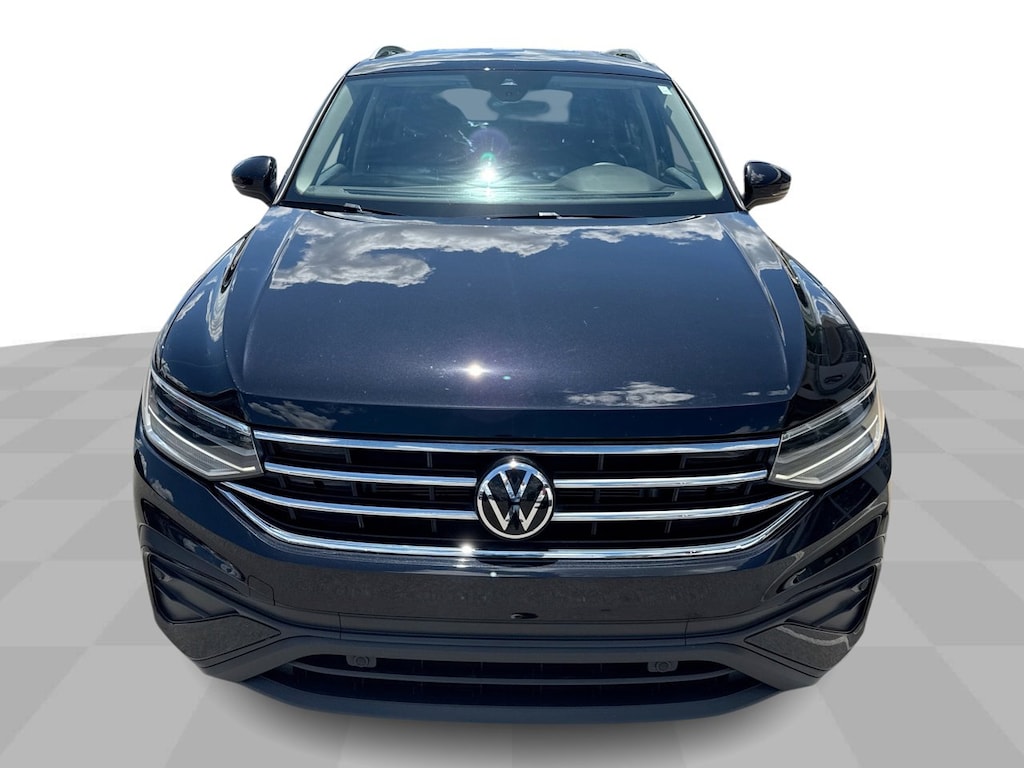 Used 2022 Volkswagen Tiguan 2.0T SE w/ IQ Drive & 3rd Row Seating SUV